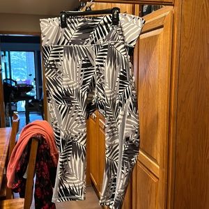 (Set) Old Navy Activewear Leggings And Sportsbra
